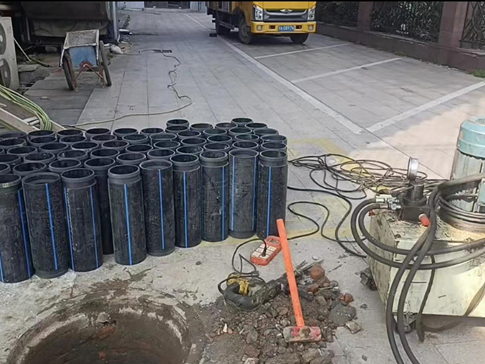 东阁镇PE置换管厂家 DN315置换管 非开挖管短管置换